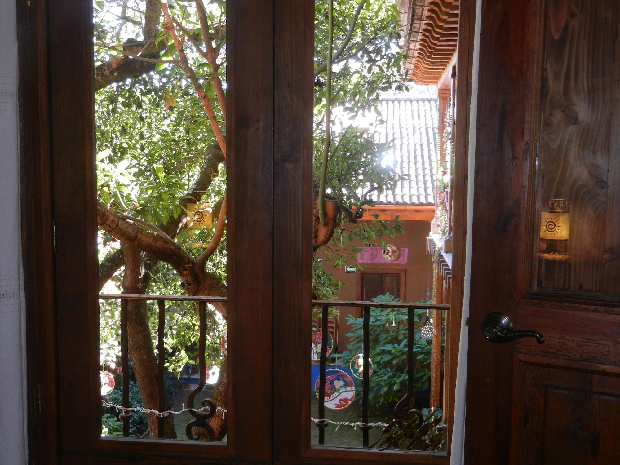 Posada Yolihuani Patzcuaro Exterior photo