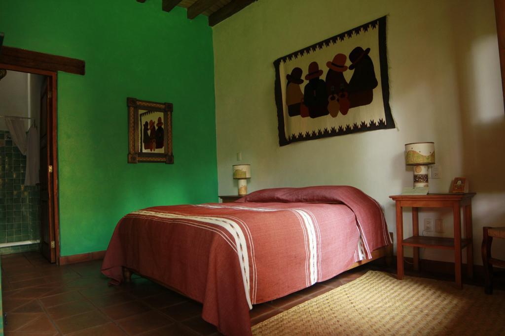 Posada Yolihuani Patzcuaro Exterior photo